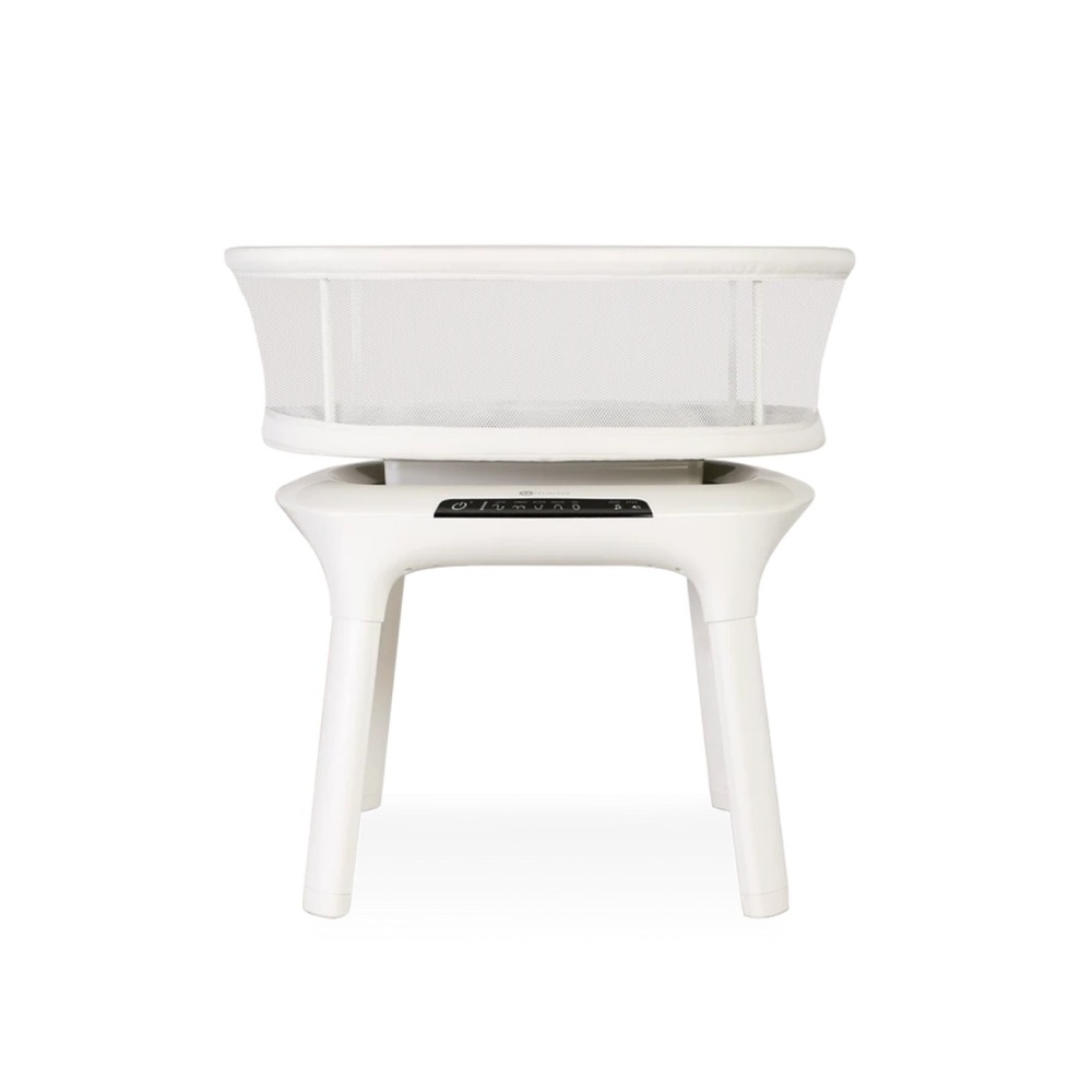 4 moms bassinet practically brand new baby slept in it maybe 3 times
